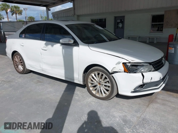 2016 Volkswagen Jetta Sedan 1.8T SEL with VIN 3VWL07AJ5GM310789, listed as a IAAI auction lot 41596429 with 169,910 mi miles. Bid and sale history available at carsss.com. Image 1.