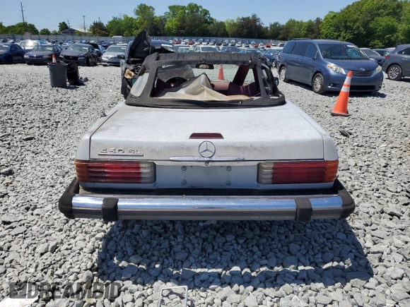 1979 Mercedes-Benz SL with VIN 10704412057129, listed as a Copart auction lot 54794415 with 141,122 mi miles and Clean title. Bid and sale history available at DreamBid. Image 6.