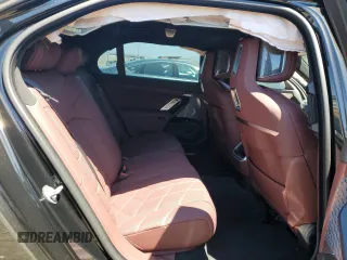 2023 BMW i7 xDrive60 z VIN WBY53EJ01PCN52638, wystawiony jako Copart lot #67345074 z przebiegiem 13 995 mil mil oraz Szkody całkowita. Historia ofert i sprzedaży dostępna na DreamBid. Obrazek 10.