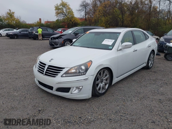 2013 Hyundai Equus Signature with VIN KMHGH4JH6DU063889, listed as a IAAI auction lot 40782294 with 81,631 mi miles and . Bid and sale history available at DreamBid. Image 2.