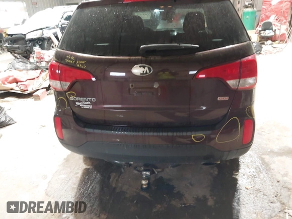 2014 Kia Sorento LX z VIN 5XYKT3A63EG429977, wystawiony jako IAAI lot #41537822 z przebiegiem 121 423 mil mil oraz . Historia ofert i sprzedaży dostępna na DreamBid. Obrazek 16.