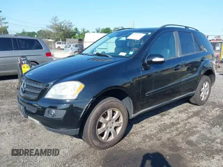 2006 Mercedes-Benz M 350 with VIN 4JGBB86E76A007773, listed as a IAAI auction lot 42517497 with 109,597 mi miles and . Bid and sale history available at DreamBid. Image 2.