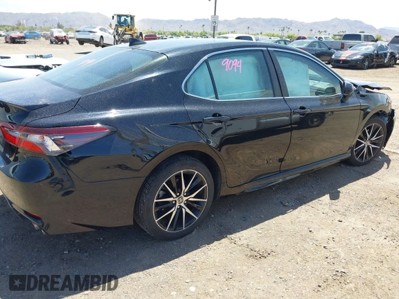 2023 Toyota Camry SE with VIN 4T1G11AK1PU800063, listed as a IAAI auction lot 42121633 with 41,572 mi miles. Bid and sale history available at carsss.com. Image 4.