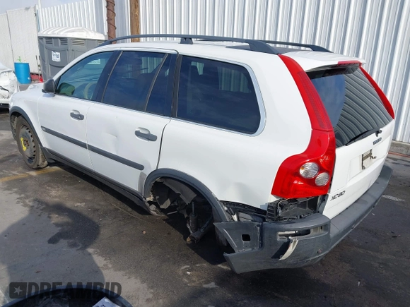 2005 Volvo XC90 with VIN YV1CY592651162430, listed as a IAAI auction lot 41809219 with 185,493 mi miles. Bid and sale history available at carsss.com. Image 3.