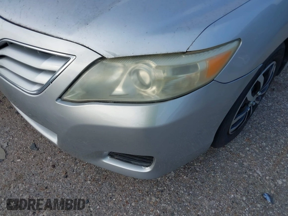 2011 Toyota Camry LE with VIN 4T1BF3EK5BU148624, listed as a IAAI auction lot 42145909 with 114,871 mi miles. Bid and sale history available at carsss.com. Image 6.