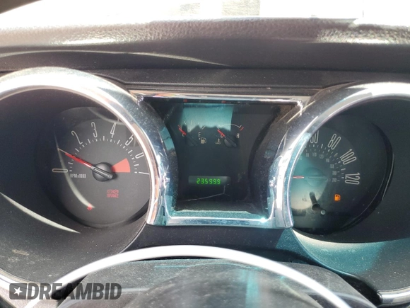 2008 Ford Mustang Deluxe with VIN 1ZVHT80N985139981, listed as a Copart auction lot 62411995 with 235,999 mi miles and Salvage title. Bid and sale history available at DreamBid. Image 9.