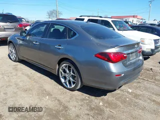 2018 Infiniti Q70 Luxe with VIN JN1BY1AR6JM220065, listed as a IAAI auction lot 41665033 with 135,905 mi miles and . Bid and sale history available at DreamBid. Image 3.