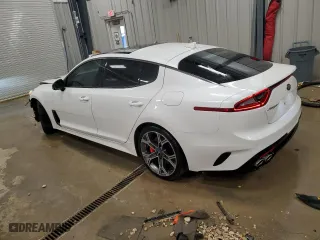 2018 Kia Stinger GT2 with VIN KNAE55LC6J6040346, listed as a Copart auction lot 82428994 with 62,560 mi miles and Salvage Title. Bid and sale history available at carsss.com. Image 2.