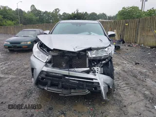 2018 Toyota Highlander LE z VIN 5TDZARFH2JS037796, wystawiony jako IAAI lot #42290819 z przebiegiem 62 638 mil mil oraz . Historia ofert i sprzedaży dostępna na DreamBid. Obrazek 12.