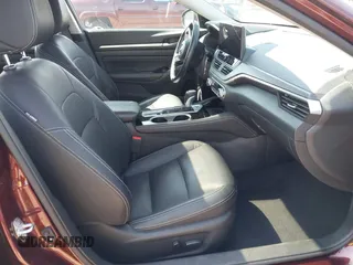 2023 Nissan Altima SL with VIN 1N4BL4EVXPN320800, listed as a IAAI auction lot 41918059 with 38,149 mi miles and . Bid and sale history available at DreamBid. Image 5.