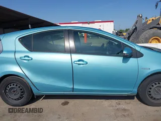 2013 Toyota Prius One with VIN JTDKDTB38D1037187, listed as a IAAI auction lot 42152202 with 157,413 mi miles and . Bid and sale history available at DreamBid. Image 13.