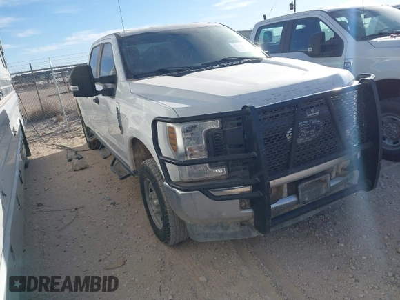 2018 Ford Super Duty F-250 SRW XL with VIN 1FT7W2B63JEC57006, listed as a IAAI auction lot 41675680 with 146,247 mi miles. Bid and sale history available at carsss.com. Image 1.