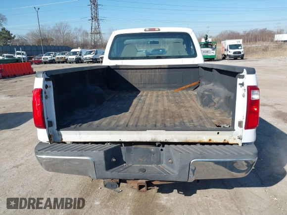 2008 Ford F-250 XL with VIN 1FTNF20528EA71534, listed as a IAAI auction lot 41764393 with 142,904 mi miles and . Bid and sale history available at DreamBid. Image 8.