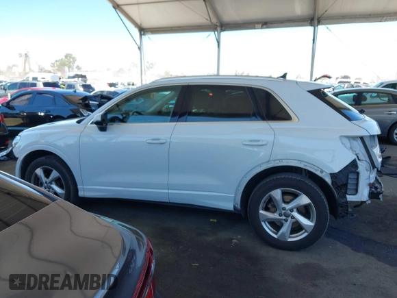 2019 Audi Q3 Premium Plus with VIN WA1BECF31K1070286, listed as a IAAI auction lot 42688823 with 51,392 mi miles and . Bid and sale history available at DreamBid. Image 15.