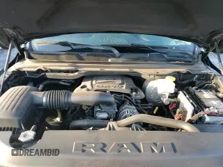 2020 Ram 1500 Laramie z VIN 1C6SRFDT0LN124936, wystawiony jako Copart lot #65420705 z przebiegiem 76 676 mil mil oraz Szkoda całkowita • Salvage title. Historia ofert i sprzedaży dostępna na DreamBid. Obrazek 14.