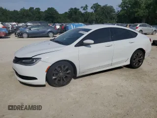 2015 Chrysler 200 S z VIN 1C3CCCBB2FN529146, wystawiony jako Copart lot #53853455 z przebiegiem 108 759 mil mil oraz Szkoda całkowita • Salvage title. Historia ofert i sprzedaży dostępna na DreamBid. Obrazek 1.