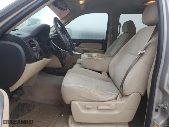 2007 Chevrolet Suburban LTZ with VIN 3GNFC16037G201984, listed as a Copart auction lot 50960355 with 232,201 mi miles and Salvage Title. Bid and sale history available at carsss.com. Image 7.