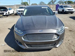 2013 Ford Fusion SE with VIN 3FA6P0H75DR295311, listed as a Copart auction lot 44640055 with 131,964 mi miles and Clean Title. Bid and sale history available at DreamBid. Image 5.