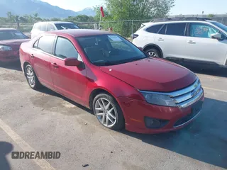 2010 Ford Fusion SE z VIN 3FAHP0HA9AR256835, wystawiony jako IAAI lot #42228249 z przebiegiem 200 519 mil mil oraz . Historia ofert i sprzedaży dostępna na DreamBid. Obrazek 1.
