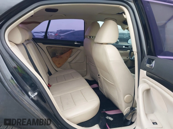2010 Volkswagen Jetta SE with VIN 3VWRX7AJ2AM046458, listed as a IAAI auction lot 42278171 with 153,781 mi miles and . Bid and sale history available at DreamBid. Image 8.