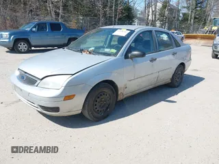 2007 Ford Focus S with VIN 1FAFP34N17W262927, listed as a IAAI auction lot 41920787 with 172,003 mi miles and . Bid and sale history available at carsss.com. Image 2.