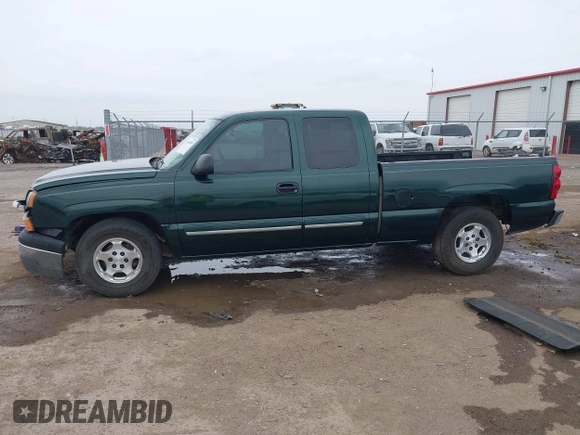 2004 Chevrolet Silverado 1500 Work Truck with VIN 2GCEC19T941193338, listed as a IAAI auction lot 41904989 with 147,616 mi miles. Bid and sale history available at carsss.com. Image 14.