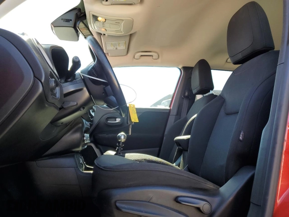 2015 Jeep Renegade Latitude with VIN ZACCJABH8FPC05359, listed as a Copart auction lot 42190115 with 77,633 mi miles and Salvage Title. Bid and sale history available at carsss.com. Image 7.