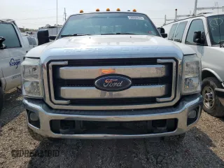 2015 Ford F-350 Platinum z VIN 1FT8W3BT8FEC96133, wystawiony jako Copart lot #58993575 z przebiegiem 207 655 mil mil oraz Szkoda całkowita • Salvage title. Historia ofert i sprzedaży dostępna na DreamBid. Obrazek 5.