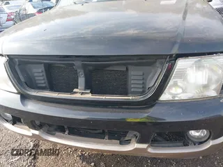 2002 Ford Explorer Eddie Bauer with VIN 1FMDU74W12UA47929, listed as a IAAI auction lot 42185095 with Not provided miles and . Bid and sale history available at DreamBid. Image 6.
