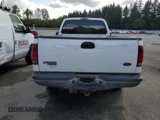 2002 Ford Super Duty F-250 XL with VIN 1FTNF20S52EA21238, listed as a Copart auction lot 54097065 with 152,710 mi miles and Clean Title. Bid and sale history available at carsss.com. Image 6.