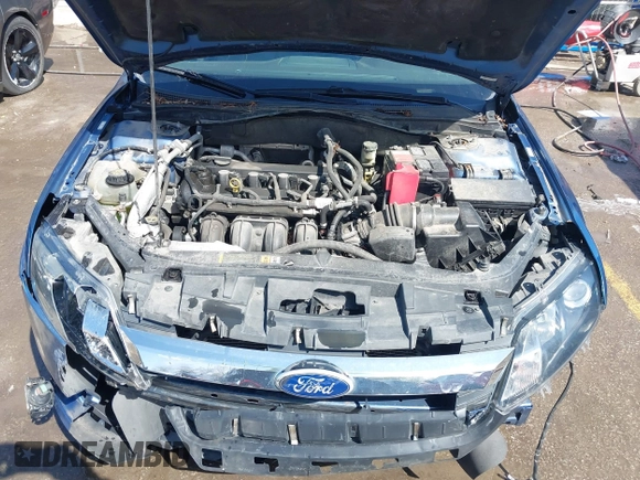 2010 Ford Fusion SE z VIN 3FAHP0HA0AR355625, wystawiony jako IAAI lot #41938652 z przebiegiem 157 660 mil mil oraz . Historia ofert i sprzedaży dostępna na DreamBid. Obrazek 10.