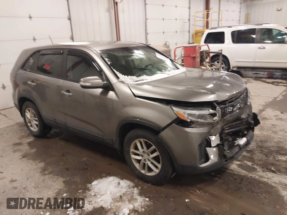 2014 Kia Sorento LX with VIN 5XYKT3A6XEG545998, listed as a IAAI auction lot 41351003 with 153,668 mi miles. Bid and sale history available at carsss.com. Image 1.