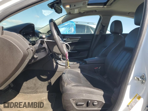 2015 Buick Regal Premium I with VIN 2G4GN5EX7F9295935, listed as a Copart auction lot 52959845 with 104,739 mi miles and Clean Title. Bid and sale history available at carsss.com. Image 7.