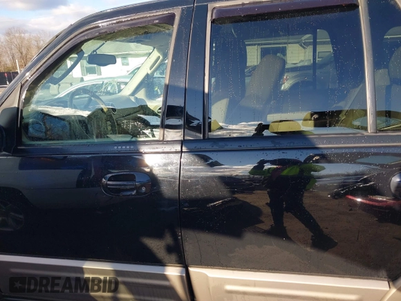 2003 Ford Expedition Eddie Bauer z VIN 1FMFU18L13LC31460, wystawiony jako IAAI lot #41204255 z przebiegiem 248 719 mil mil oraz . Historia ofert i sprzedaży dostępna na DreamBid. Obrazek 14.