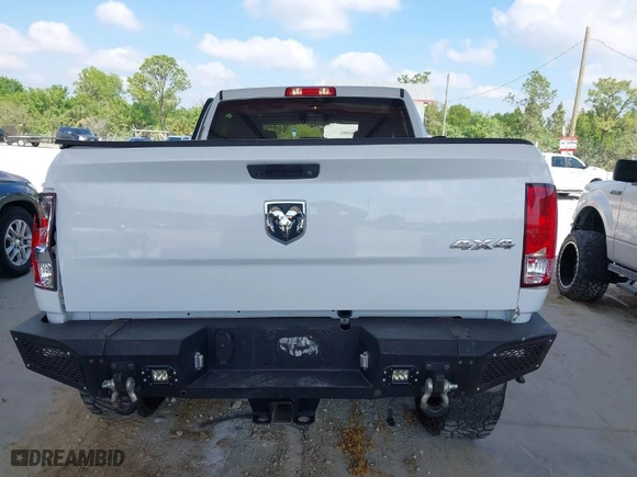 2018 Ram 2500 Tradesman with VIN 3C6UR5CL0JG121853, listed as a IAAI auction lot 41698434 with 61,443 mi miles. Bid and sale history available at carsss.com. Image 17.