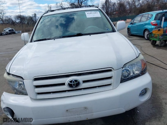 2006 Toyota Highlander w/3rd Row with VIN JTEDP21A560093649, listed as a IAAI auction lot 41815683 with 228,745 mi miles. Bid and sale history available at carsss.com. Image 12.