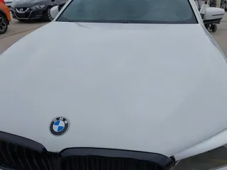 2018 BMW 5 Series 530i z VIN WBAJA5C54JWA39338, wystawiony jako IAAI lot #42107759 z przebiegiem 97 037 mil mil oraz . Historia ofert i sprzedaży dostępna na DreamBid. Obrazek 6.