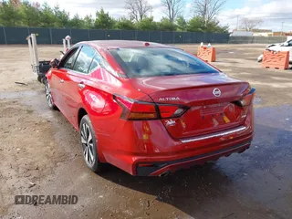 2020 Nissan Altima 2.5 SL with VIN 1N4BL4EW6LC142933, listed as a IAAI auction lot 40785653 with 26,097 mi miles. Bid and sale history available at carsss.com. Image 3.