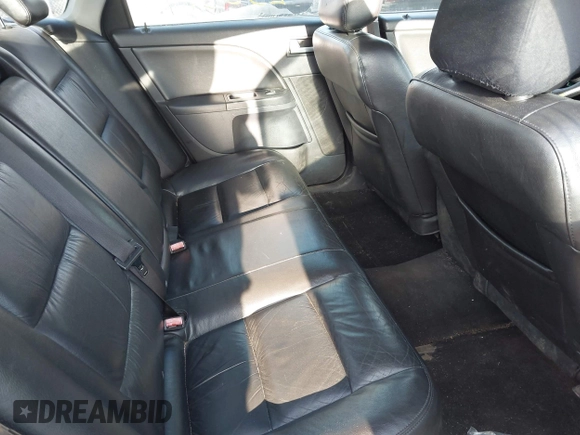 2006 Ford Five Hundred Limited with VIN 1FAHP25126G148023, listed as a IAAI auction lot 41895312 with 999,999 mi miles. Bid and sale history available at carsss.com. Image 8.