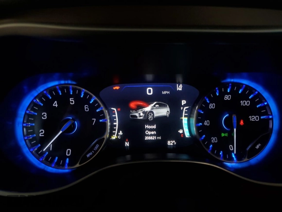 2017 Chrysler Pacifica Touring L Plus с VIN 2C4RC1EG4HR637842, выставлен на аукционе Copart как лот 56588475 с пробегом 208 821 миль миль и Списание • Salvage title. История ставок и продаж доступна на DreamBid. Изображение 9.
