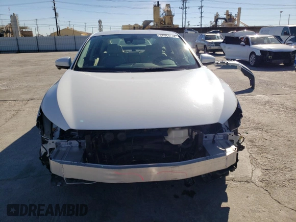 2019 Honda Clarity Plug-In Hybrid Touring with VIN JHMZC5F32KC006959, listed as a Copart auction lot 37684644 with 40,835 mi miles. Bid and sale history available at carsss.com. Image 5.