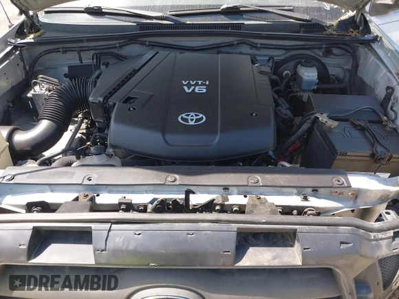 2008 Toyota Tacoma with VIN 5TEUU42N78Z517345, listed as a IAAI auction lot 42036113 with 247,880 mi miles and . Bid and sale history available at carsss.com. Image 10.