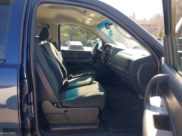 2007 Chevrolet Silverado 1500 LTZ with VIN 2GCEK13M571693165, listed as a IAAI auction lot 42077886 with 244,826 mi miles. Bid and sale history available at carsss.com. Image 5.