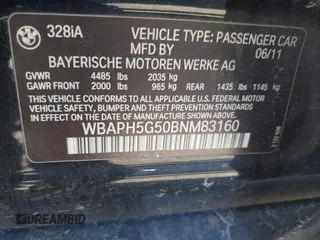 2011 BMW 3 Series 328i with VIN WBAPH5G50BNM83160, listed as a IAAI auction lot 41654019 with 111,596 mi miles. Bid and sale history available at carsss.com. Image 9.