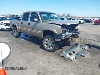 2005 Chevrolet Silverado 1500 LT with VIN 2GCEK13T251371555, listed as a IAAI auction lot 41763568 with 199,491 mi miles and . Bid and sale history available at DreamBid. Image 1.