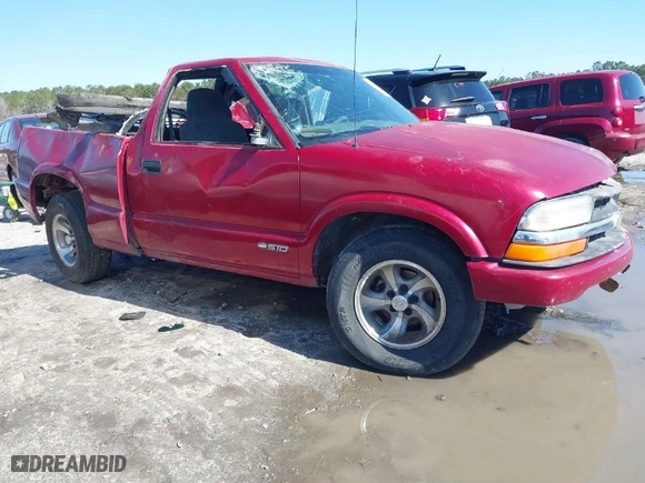 2000 Chevrolet S-10 LS with VIN 1GCCS14W0YK203515, listed as a IAAI auction lot 41577895 with NaN miles. Bid and sale history available at carsss.com. Image 1.