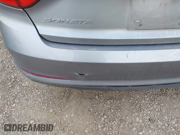 2016 Hyundai Sonata SE with VIN 5NPE24AF5GH375681, listed as a IAAI auction lot 42047034 with 137,256 mi miles and . Bid and sale history available at carsss.com. Image 12.