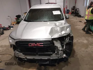2017 GMC Acadia SLE with VIN 1GKKNKLA8HZ208925, listed as a IAAI auction lot 41618400 with 127,019 mi miles. Bid and sale history available at carsss.com. Image 13.