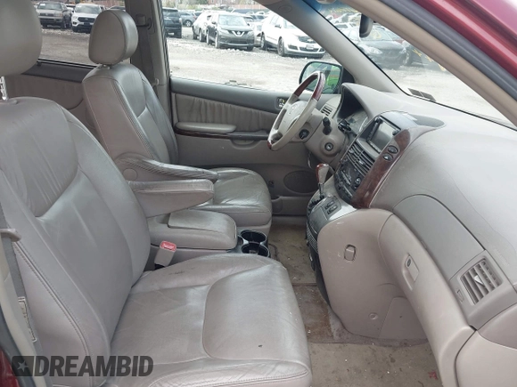 2005 Toyota Sienna XLE with VIN 5TDBA22C25S047298, listed as a IAAI auction lot 42039417 with 185,105 mi miles. Bid and sale history available at carsss.com. Image 5.