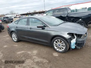 2020 Ford Fusion SE with VIN 3FA6P0HD8LR257138, listed as a IAAI auction lot 41939024 with 101,170 mi miles. Bid and sale history available at carsss.com. Image 14.